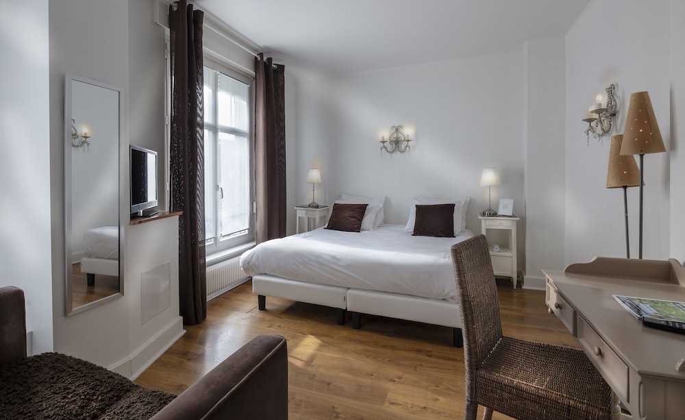 Hotel Brueghel 10/71