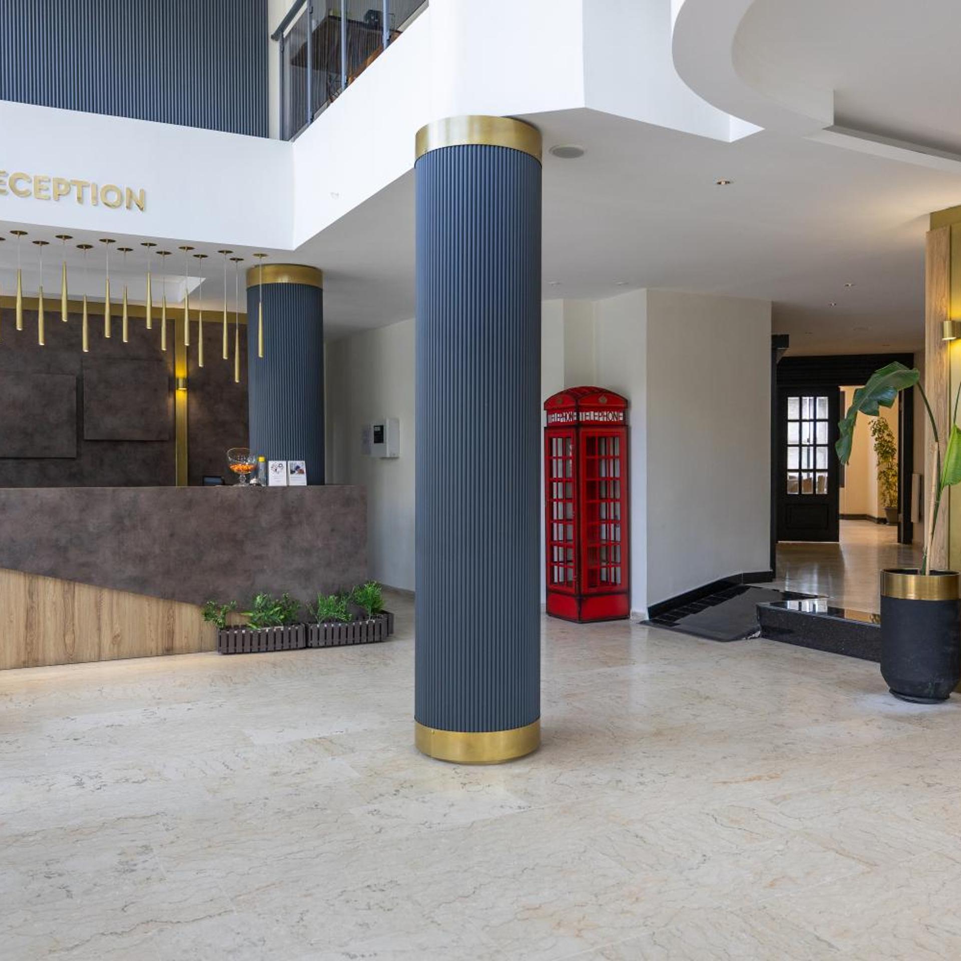 Queen Marin Hotel (ex The View City Hotel) 2/31