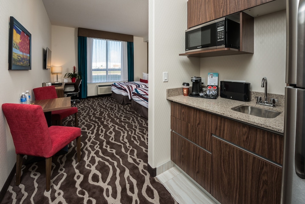 Encore Suites By Service Plus Inns 42/58