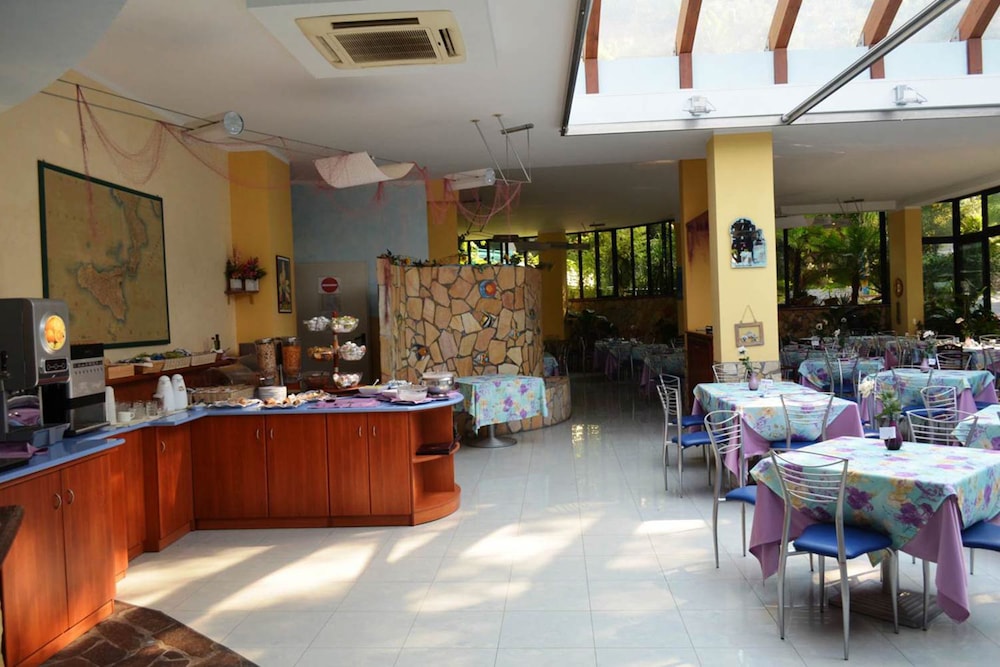 Hotel Village Eden 16/71