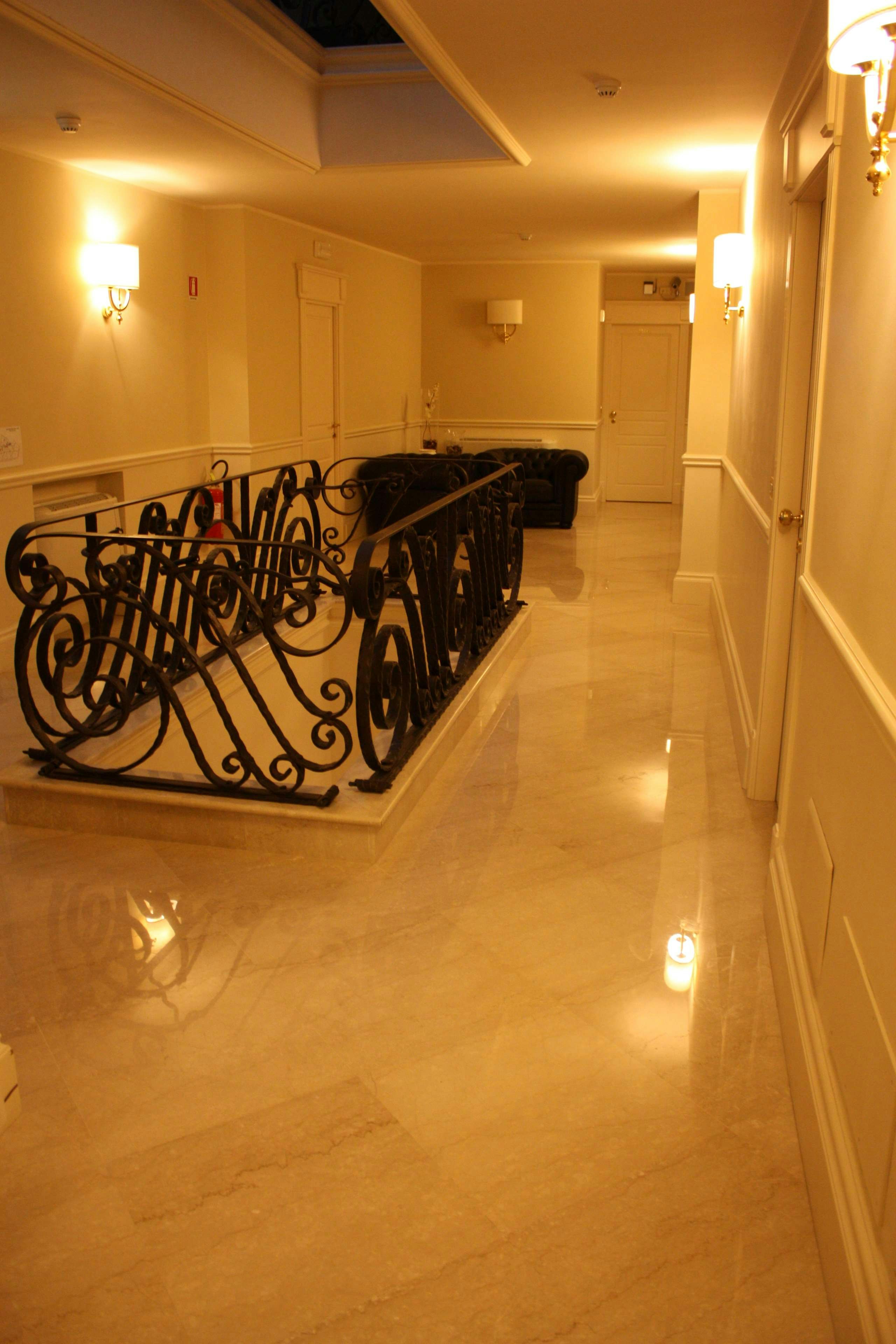 Suite Hotel Santa Chiara 10/50