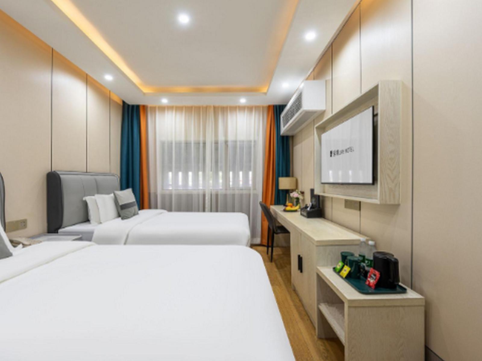 Elegant, Twin Beds