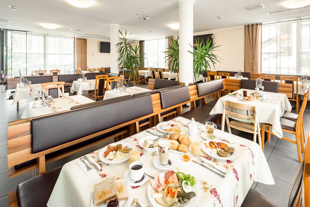 Hotel Meridian 23/27