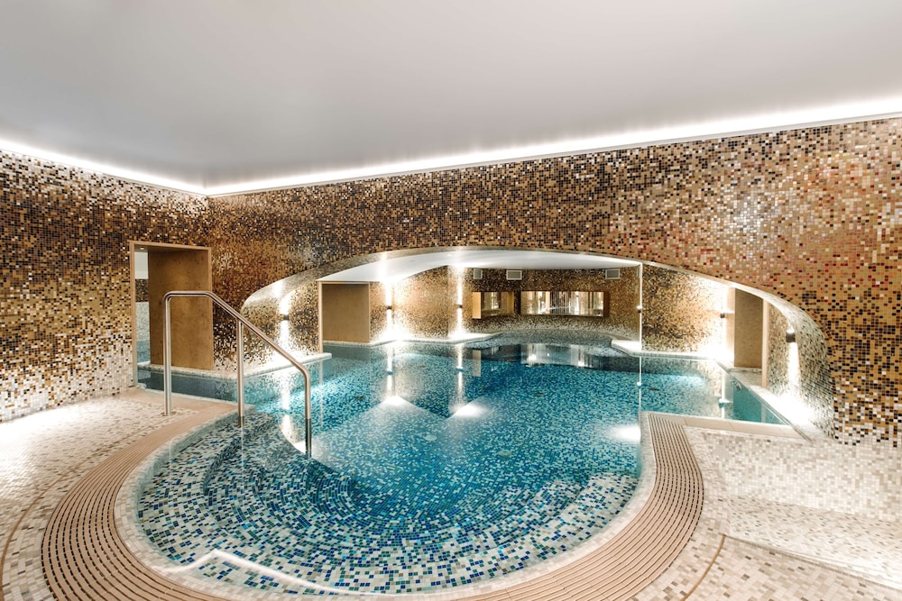 swimming pool spa
