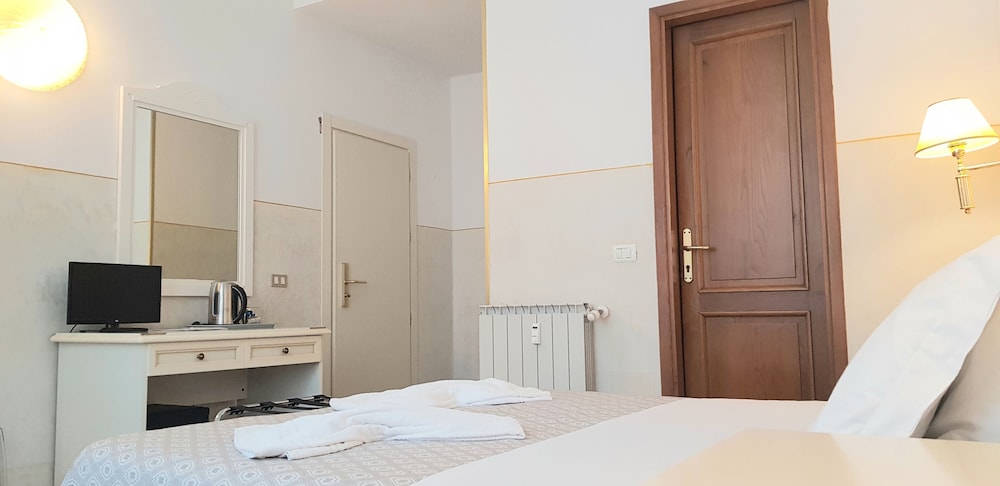 Hotel Duca D Aosta 10/29