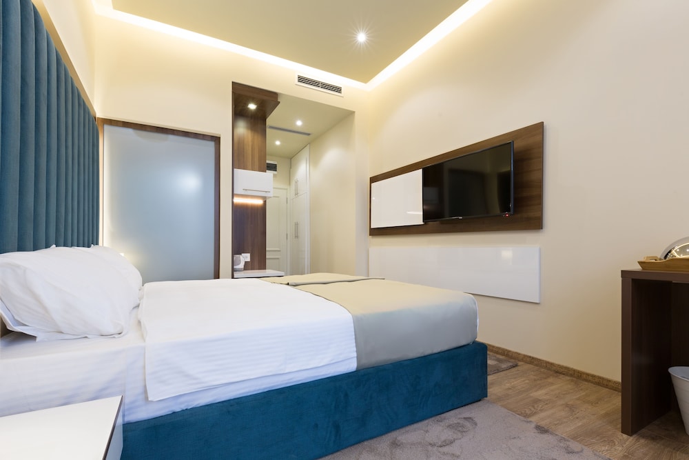 Marquise Hotel 16/49