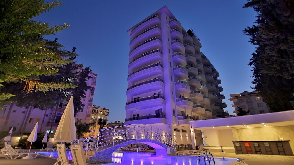 Ramira Joy Hotel 32/40