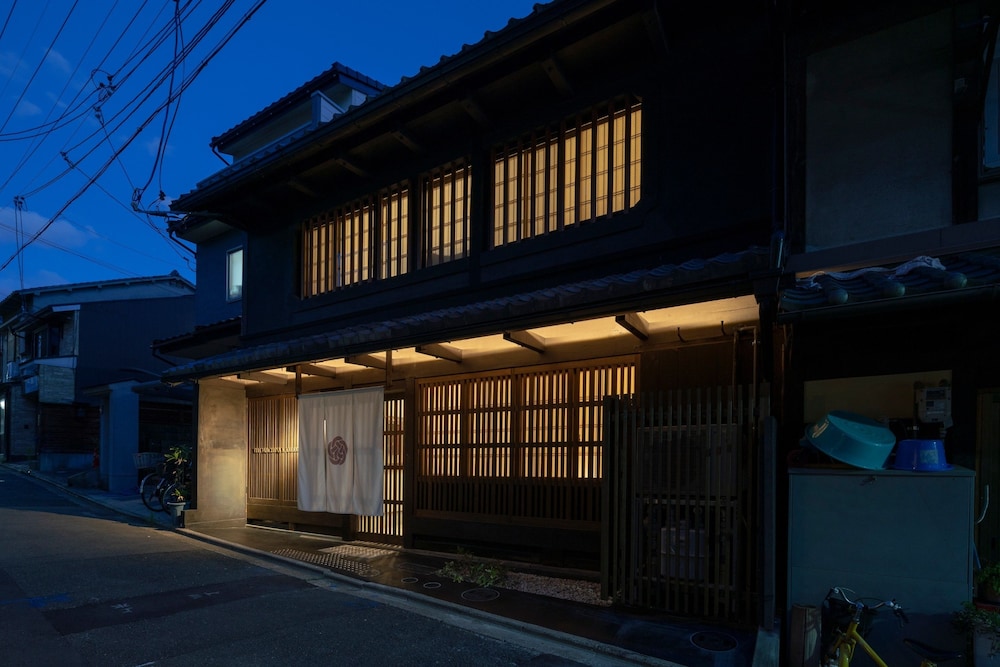 The Machiya Kamiumeya 3/50