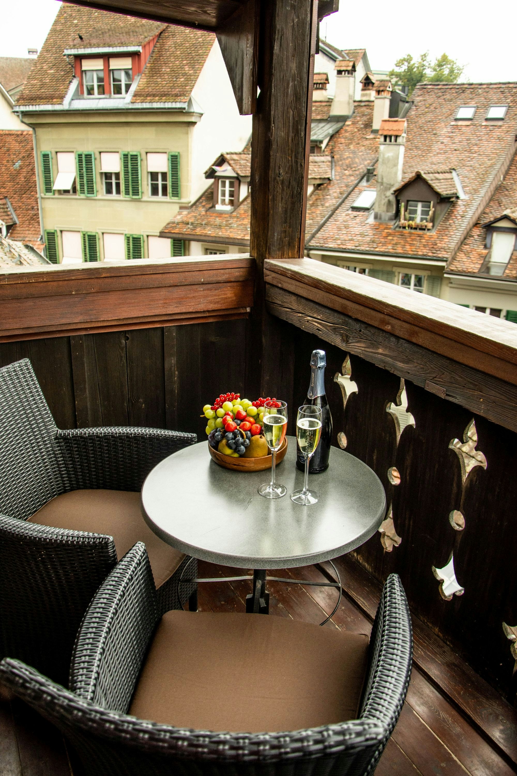 Hotel Restaurant Goldener Schlussel Bern 57/71