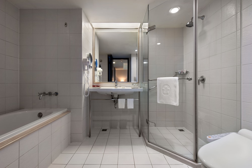 Lakeshore Hotel Metropolis I 19/52