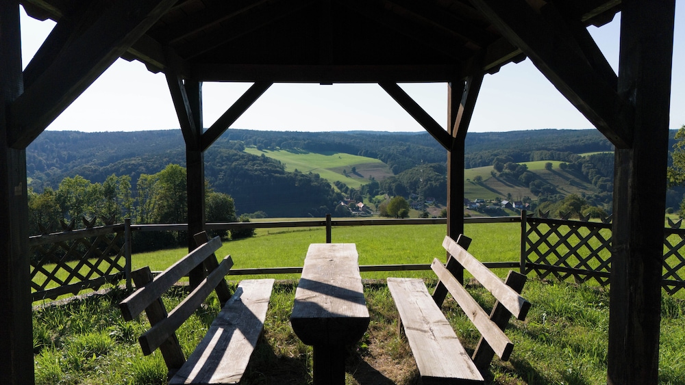 Gasthof Pension Zur Traube 27/30