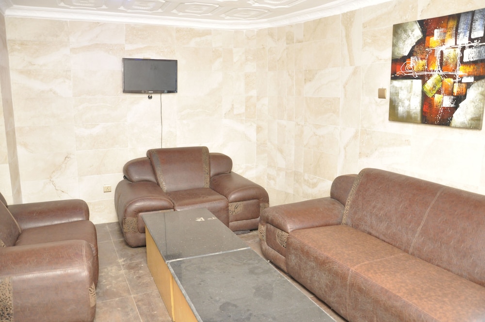 Inglesias Suites 19/25