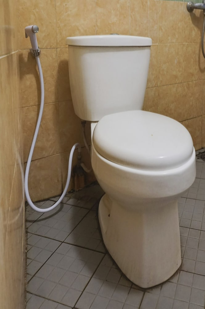 Hotel O Makassar near Mall Panakukkang formerly Sayang Home Stay 29/29