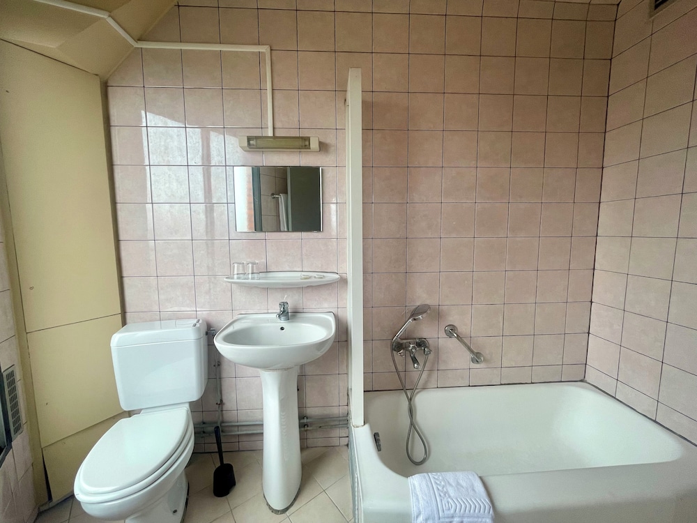 غرفة بسرير مزدوج، Hotel de la Comete 4/5