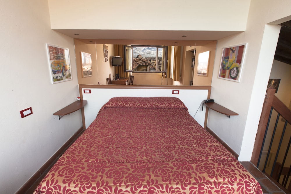 Hotel Ester 12/74