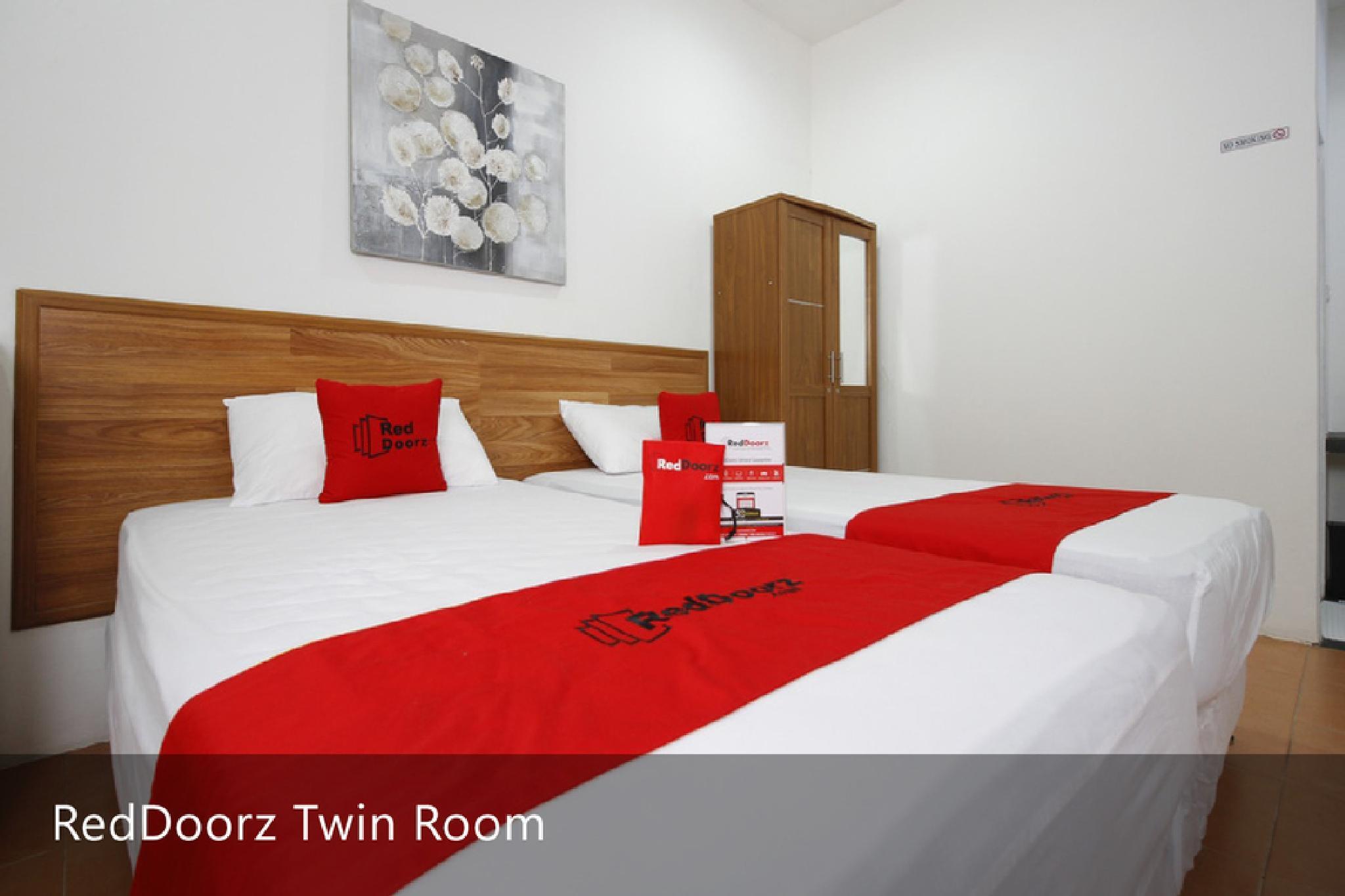 Reddoorz Plus Near Plaza Indonesia 10/26