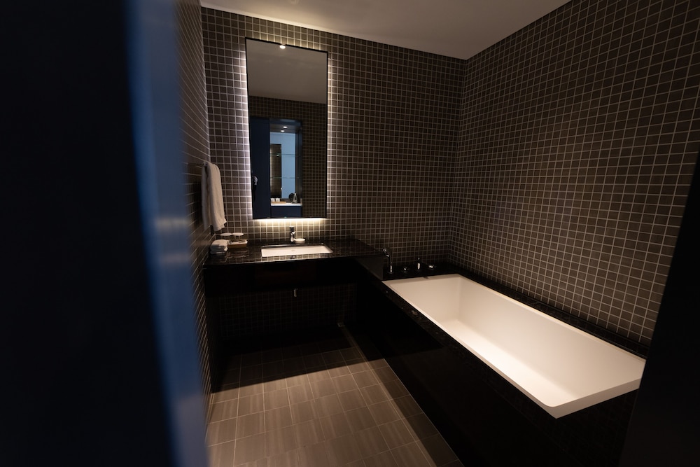 Sky View Hotel 56/56