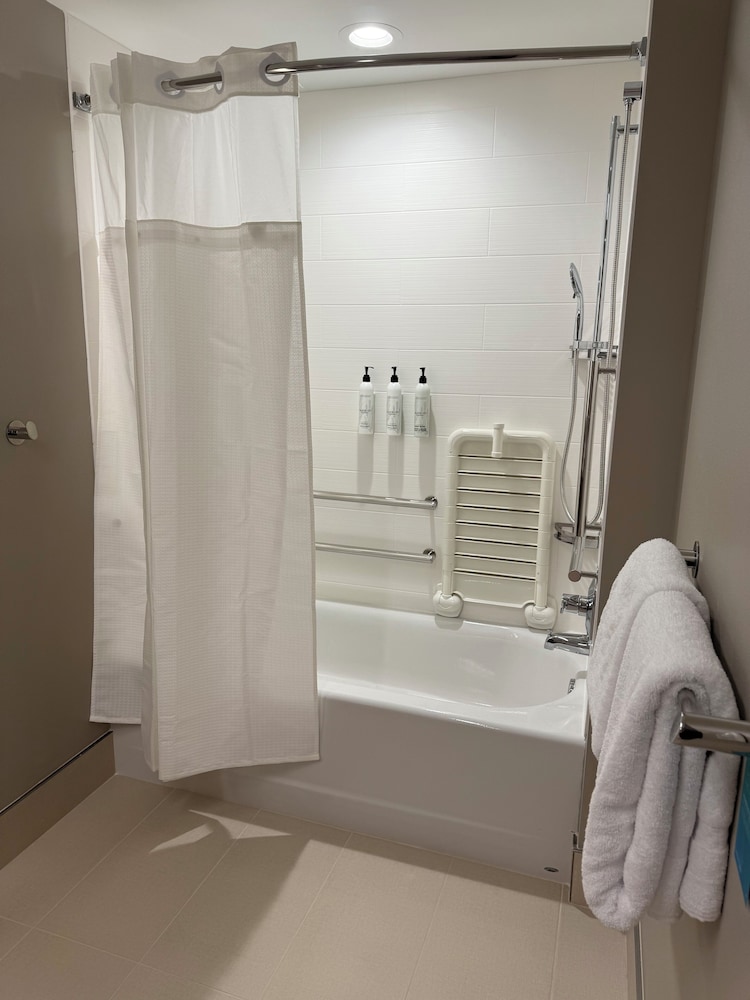SpringHill Suites Fargo 40/42