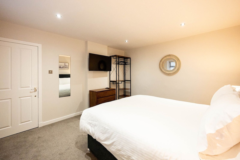 New Inn Hotel 13/33