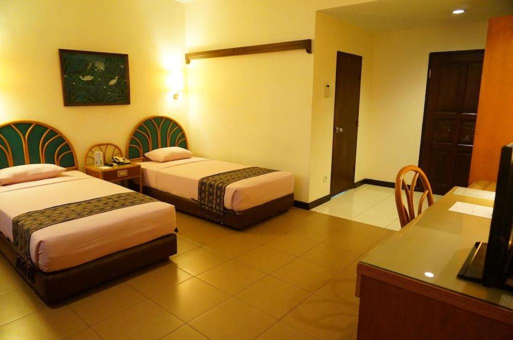 Losari Beach Inn 13/32
