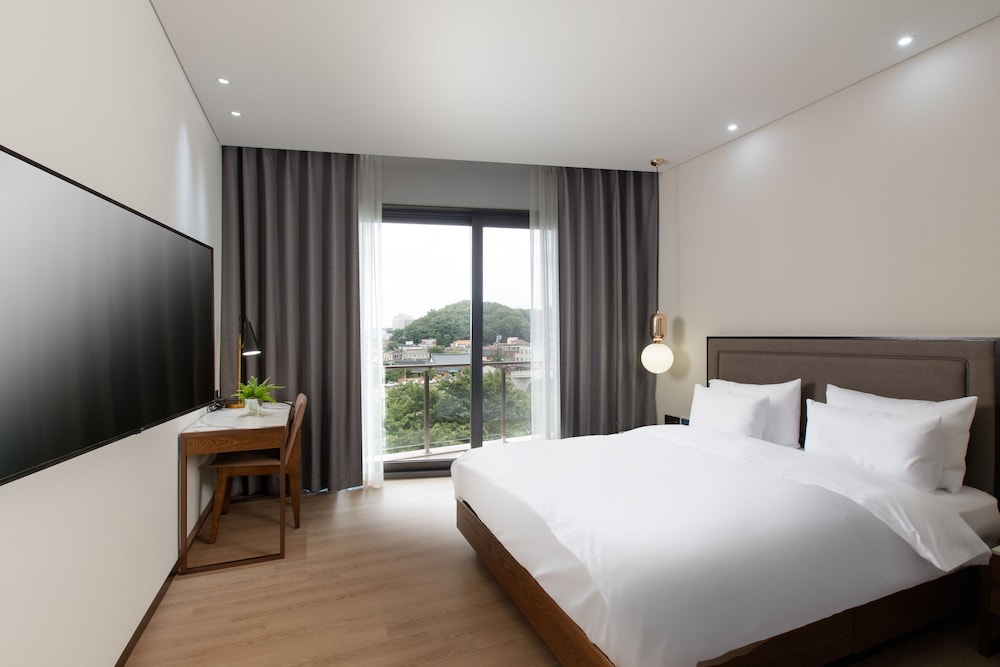 SUPERIOR, DOUBLE BED, TERRACE