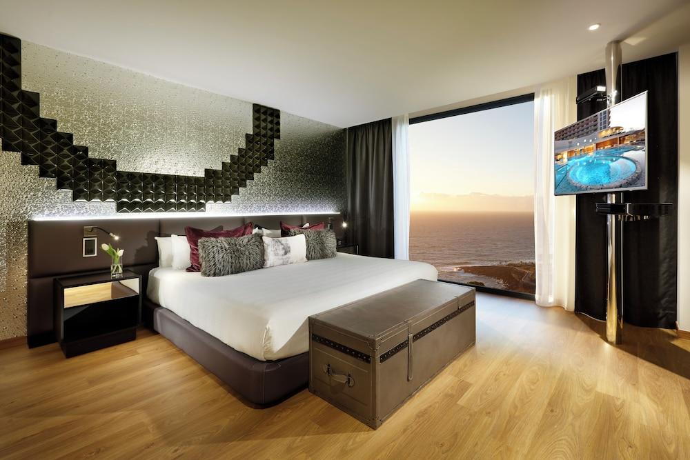 Gold, Suite, Double Bed