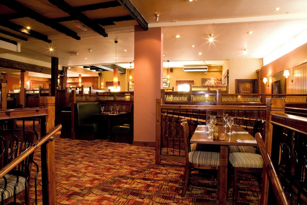 Premier Inn Northampton West (Harpole) 25/44