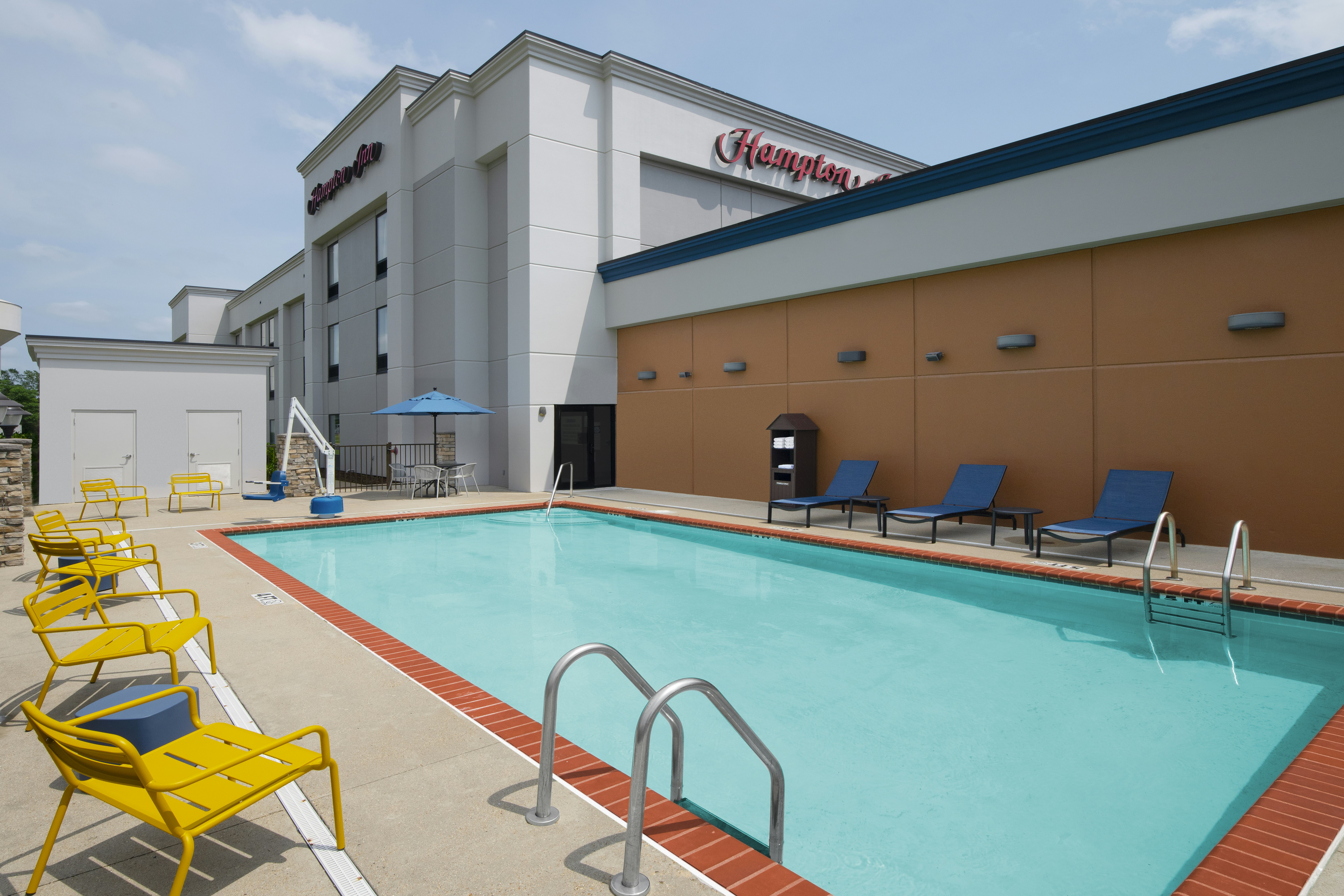 Hampton Inn Magnolia 32/33