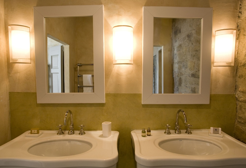 Villa Cassia di Baccano 41/50