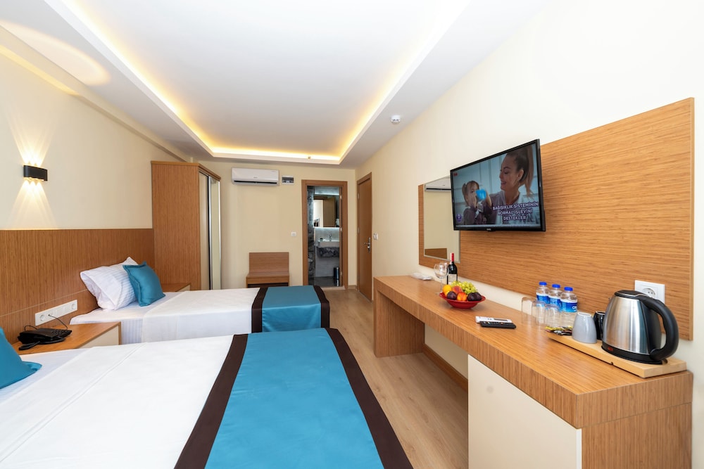 Diamond luxury Hotel 8/37