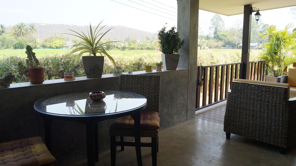 Baan Chai Thung 69/81