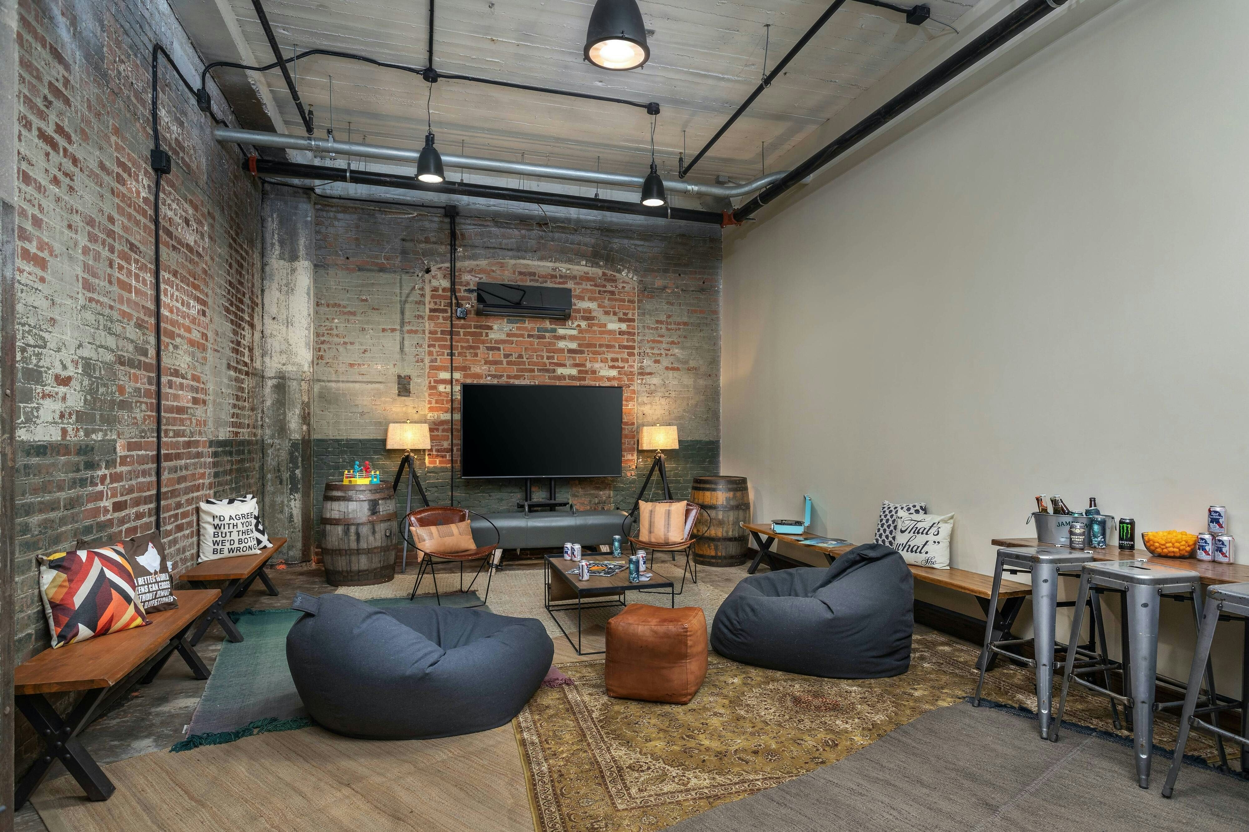 Moxy Chattanooga Downtown 54/60