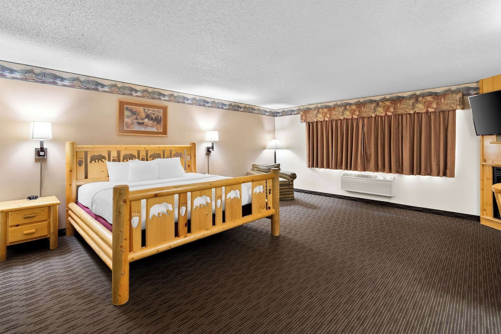 Quality Inn Ladysmith, WI 17/46