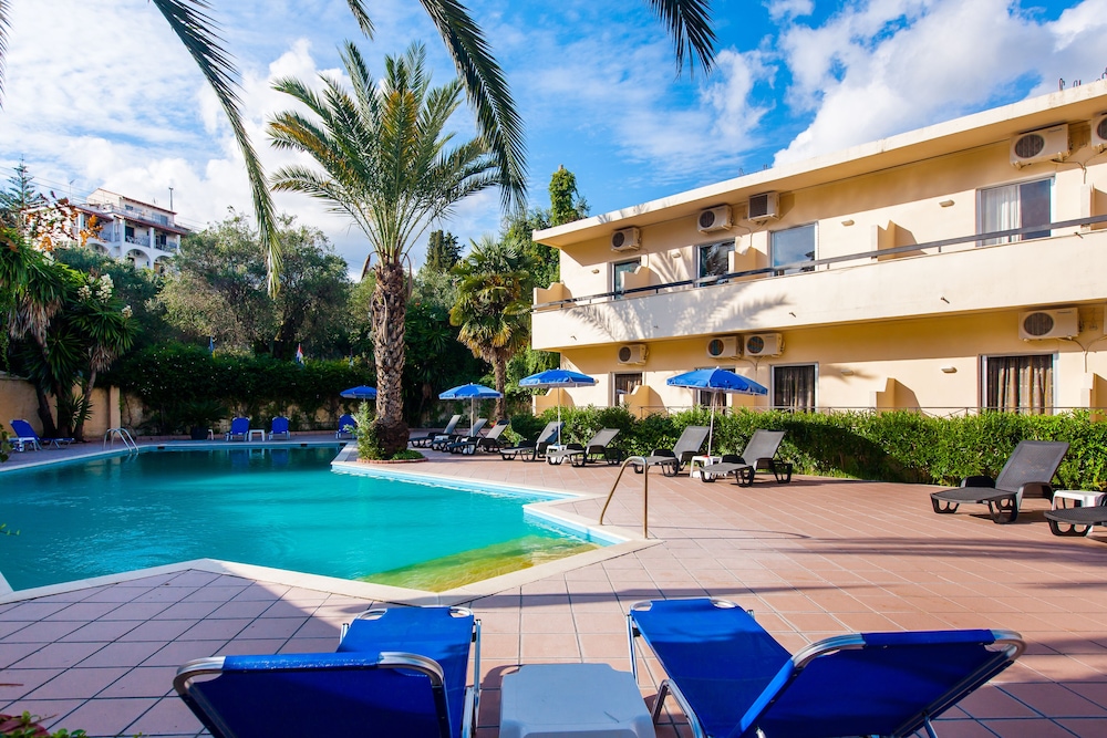 Ipsos Di Mare - Adults Only 37/41