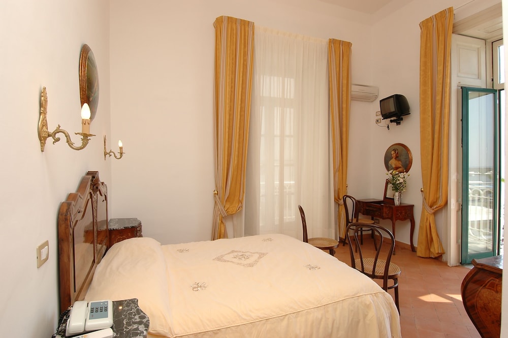 Hotel Fontana 39/65
