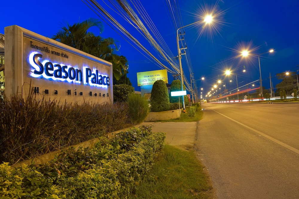 SEASON PALACE HUAHIN HOTEL 2/40