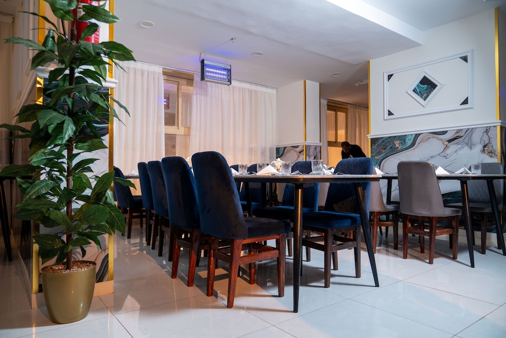 Almarzam Hotel 43/58