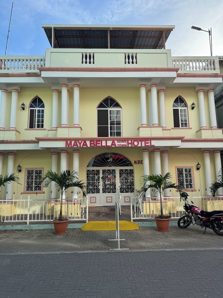 Maya Bella Downtown Hotel 1/50