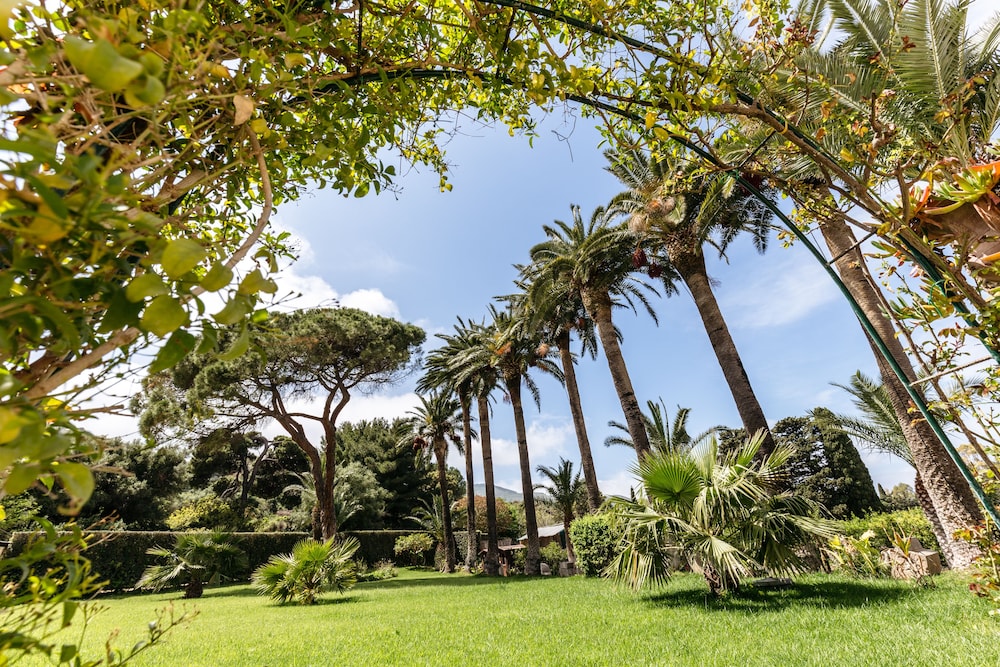 Villa Pilati Bed & Breakfast 40/50