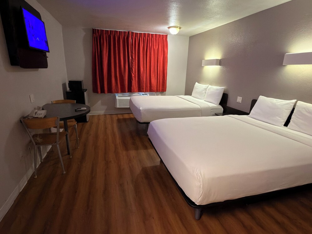 Americas Best Value Inn Apache Junction 18/56