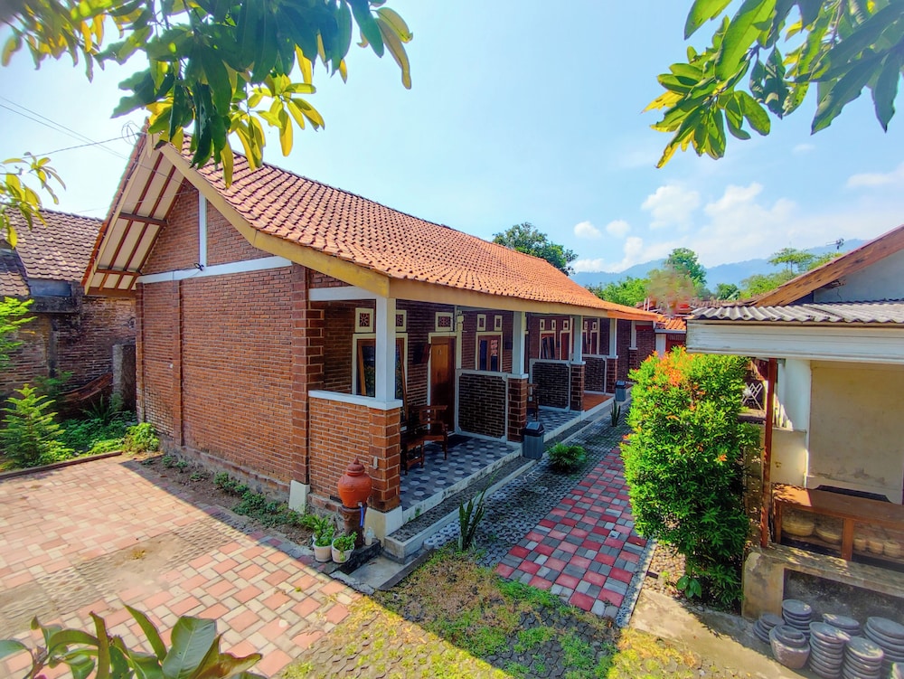 Genthong Homestay 4/44