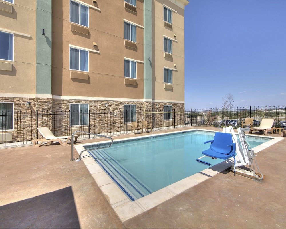 Comfort Inn & Suites Fort Worth West I-30 NAS JRB 2/40