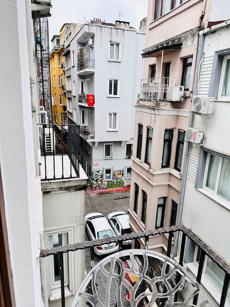 Montena Suite - Adults Only 25/50