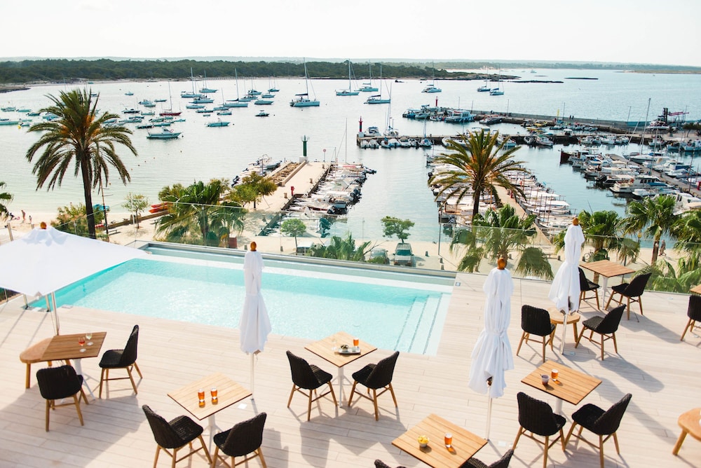 Hotel Honucai 6/75