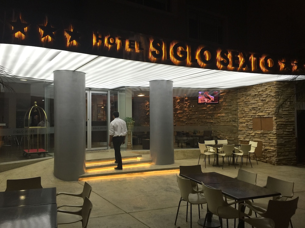 Hotel Siglo Sexto 38/46