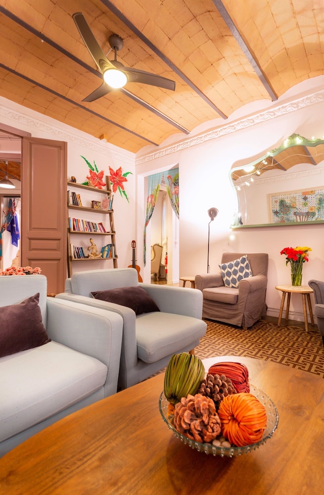 Primavera Hostel 63/70