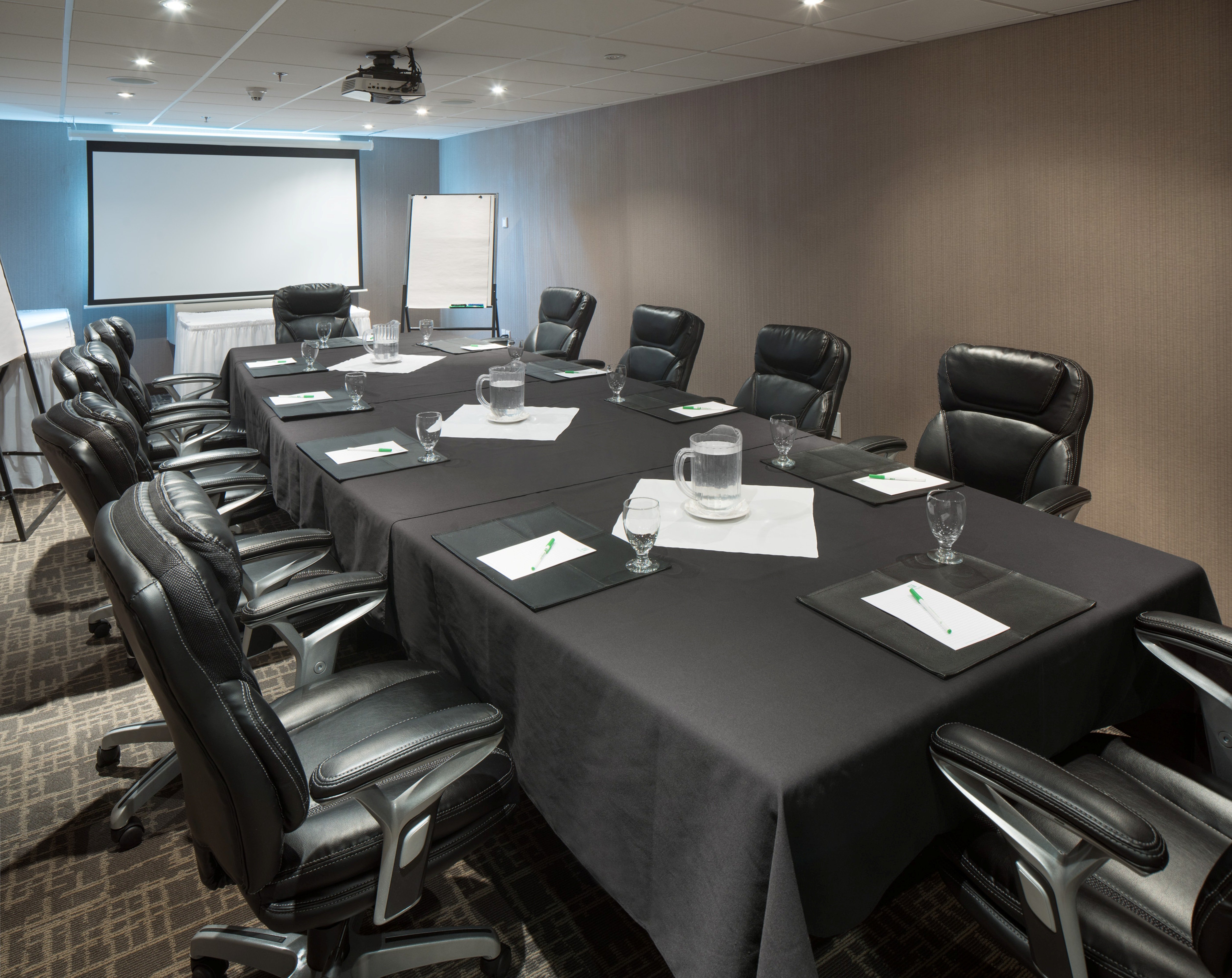 Holiday Inn Red Deer South 63/76