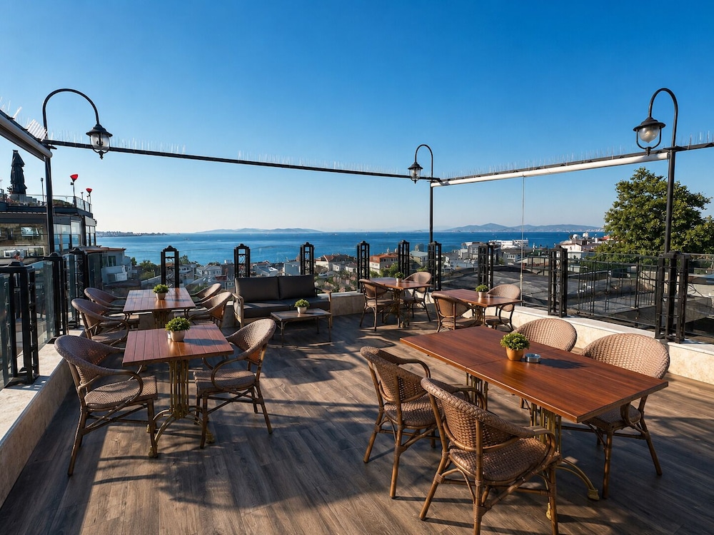 Glk Premier Regency Suites And Spa 64/74