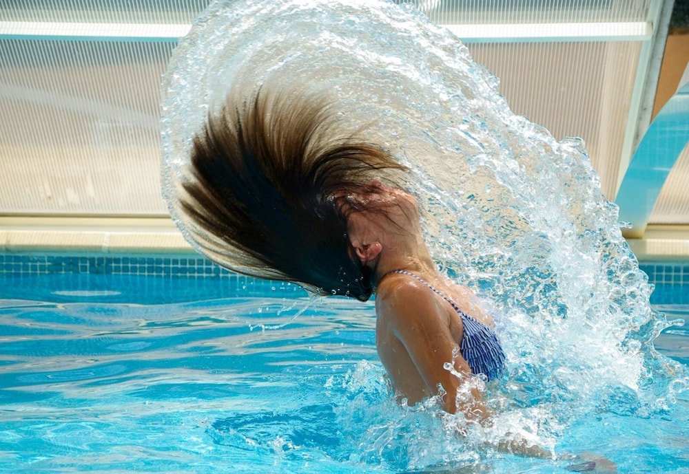 swimming pool spa