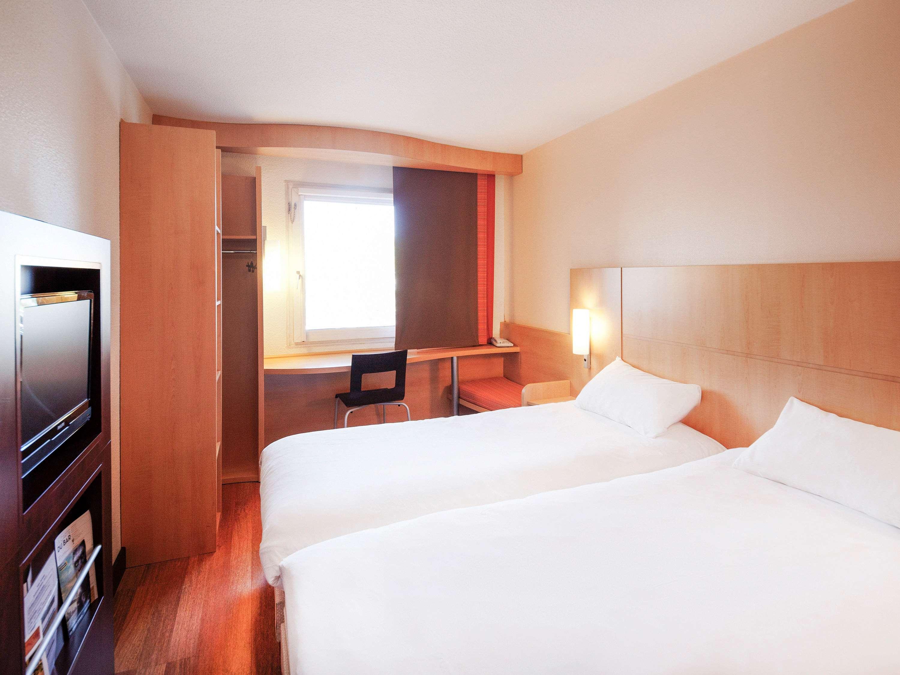 STANDARD, TWIN BEDS